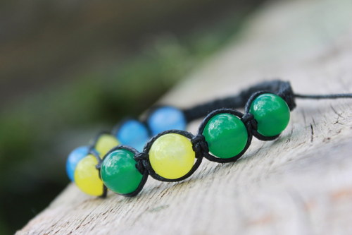 Náramek makramé/shamballa — foto 1