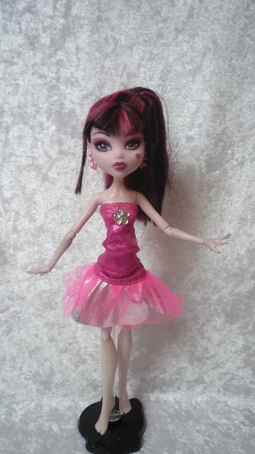 Růžové stříbro pro Monster High — foto 1