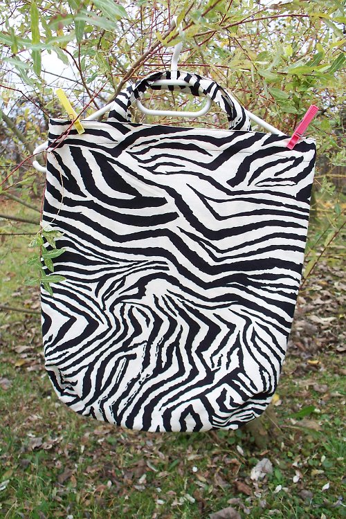 Zebra jde nakupovat — foto 1