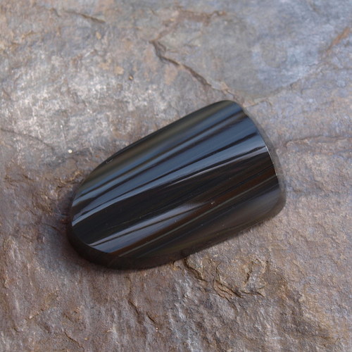Obsidián, kabošon č. 1585 — foto 1