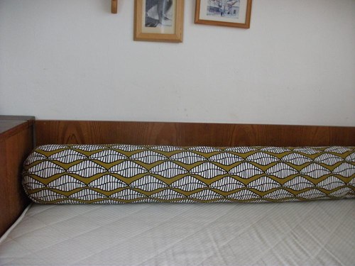 Válec - polštář, výplň duté vlákno — foto 1