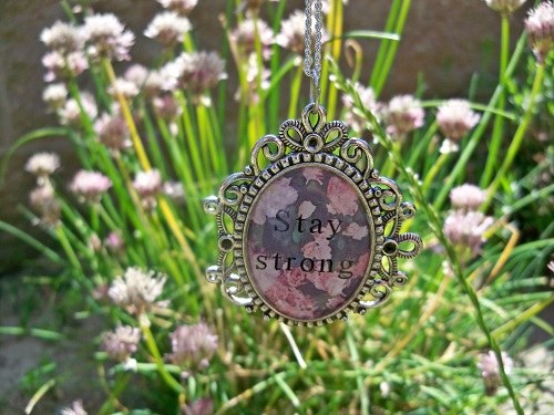 Stay Strong — foto 1