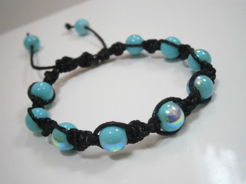 Kroucený náramek modrý/černý (shamballa) — foto 1