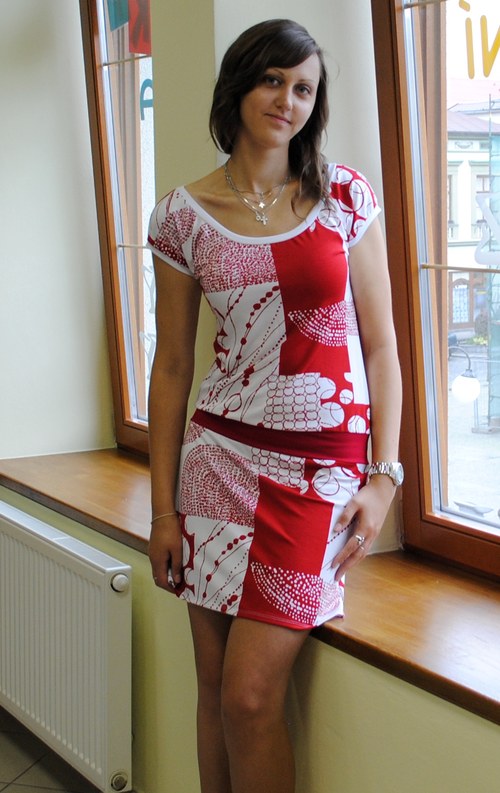 ŠATY 38/40 — foto 1