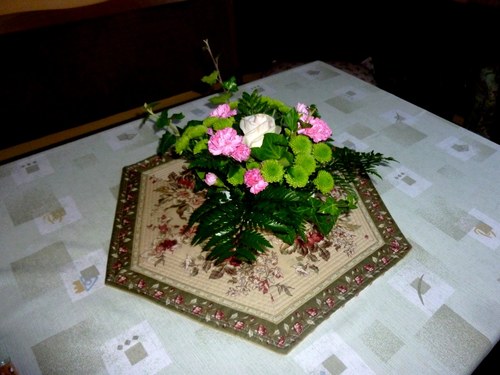 Šestiúhelníková dečka, ubrus — foto 1