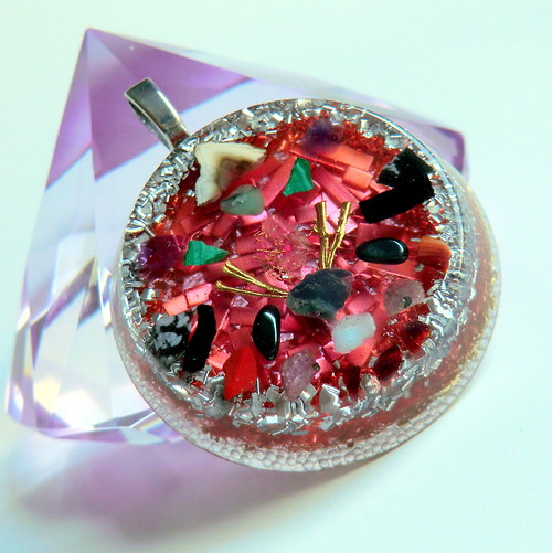 Orgonit *OBJ* Amulet na přání * mix kamínků — foto 1