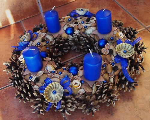 Adventní věnec v tmavě modré - 37 — foto 1