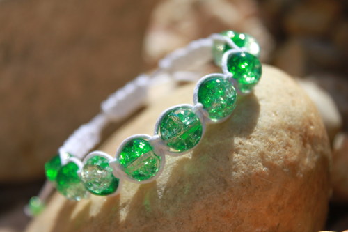 Miss green.. Náramek macrame/shamballa — foto 1