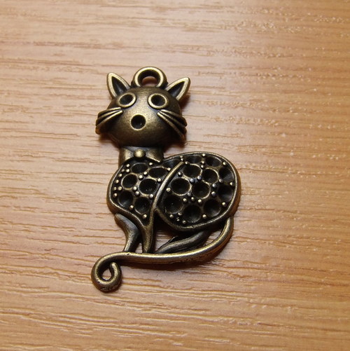 Kočka - starobronz - 23mm x 37mm