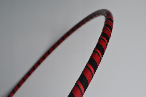 Obruč na hooping červeno-černá 100 cm — foto 1