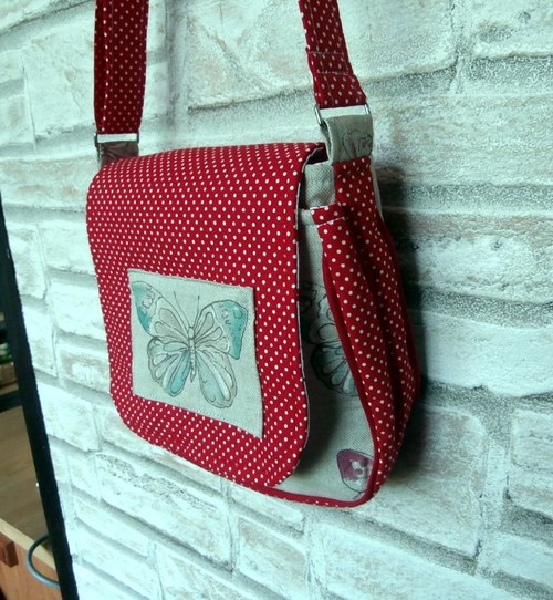 Crossbody s motýly — foto 1