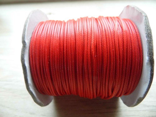 Vosková polyester.šnůra 1mm - 3m /červená/