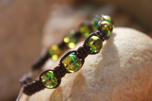 Náramek makramé/shamballa — foto 1