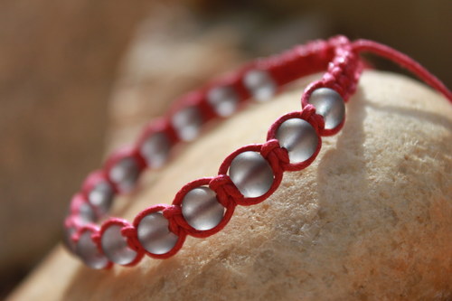 Náramek makramé/shamballa — foto 1
