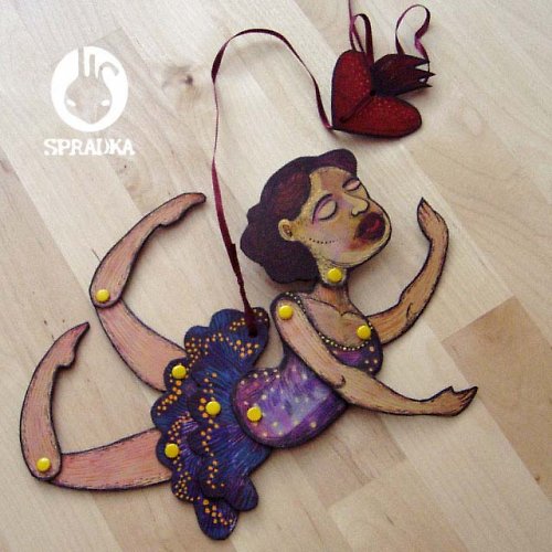 Papírová lájdy — foto 1