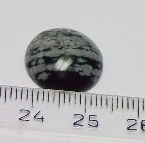 Obsidián vločkový - kabošon - průměr 1 cm - B202 — foto 1