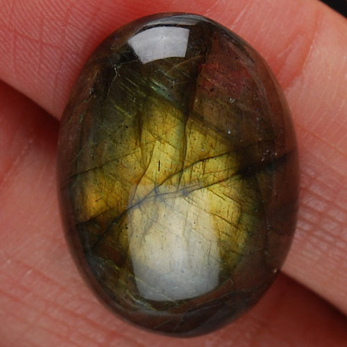 Labradorit - kabošon (19 x 14 x 6 mm) — foto 1