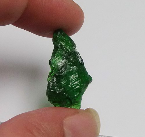 Chromdiopsid surový - B214 — foto 1
