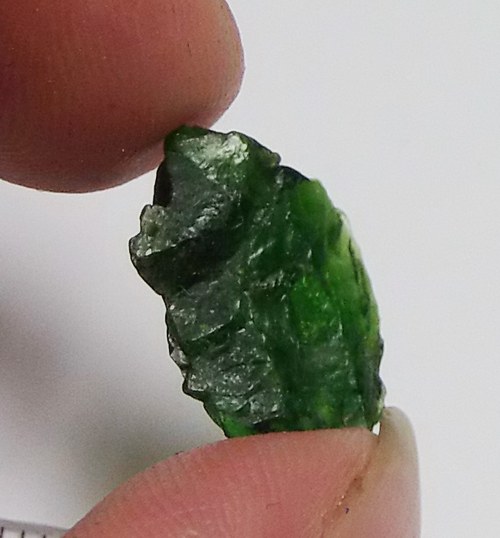 Chromdiopsid surový - B217 — foto 1