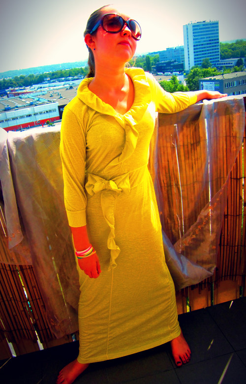 Šaty yellow romantic — foto 1