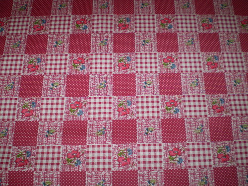 Falešný patchwork červený