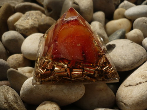 Pyramida s karneolem — foto 1