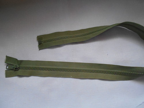 Zip-zdrhovadlo -64 cm-dělitelný