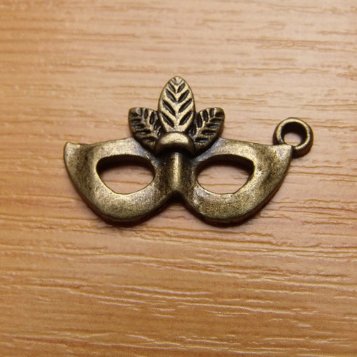 Maska - starobronz -26mm x 16mm — foto 1