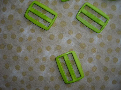 Průvlek - zelená neon 3cm SLEVA! — foto 1