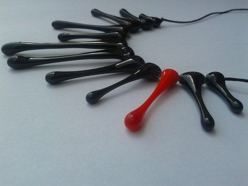 Black and red — foto 1