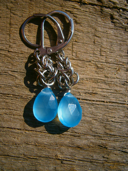 Náušnice modré chalcedonky — foto 1