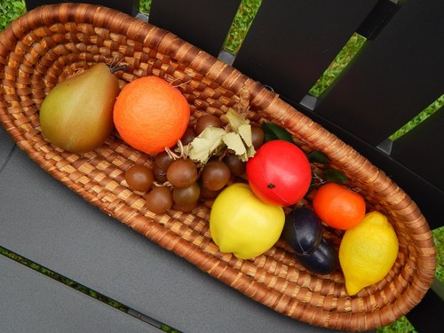 Slaměná ošatka s ovocem - 46 — foto 1
