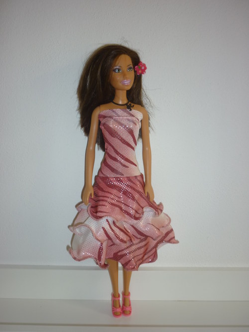 Šaty na panenku Barbie — foto 1