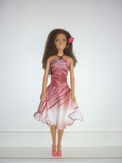 Šaty na panenku Barbie — foto 1