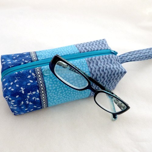 Blue box - taštička s ouškem — foto 1