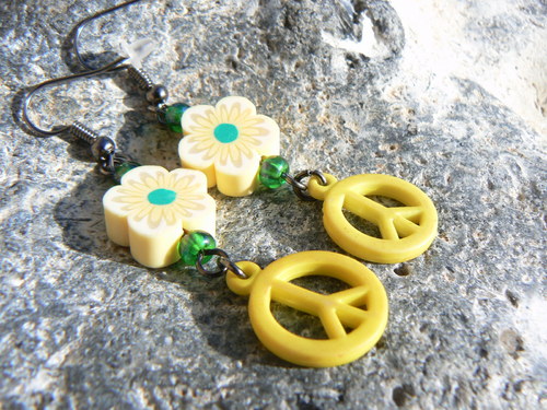 Hippies žluté s kytičkou... — foto 1