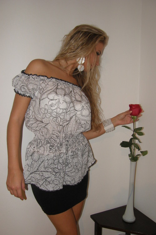 Krajková romantická halenka — foto 1