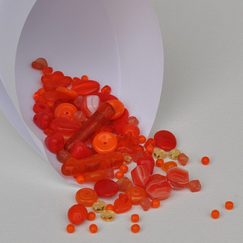 Oranžový mix korálek — foto 1