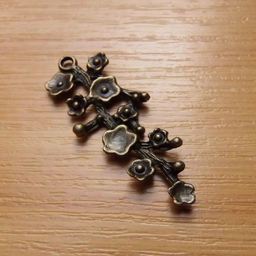 Větvička - starobronz - 17 x42mm