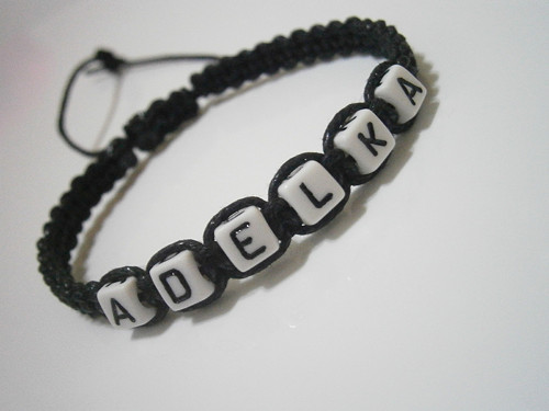 Náramek s textem - na přání (macramé) — foto 1