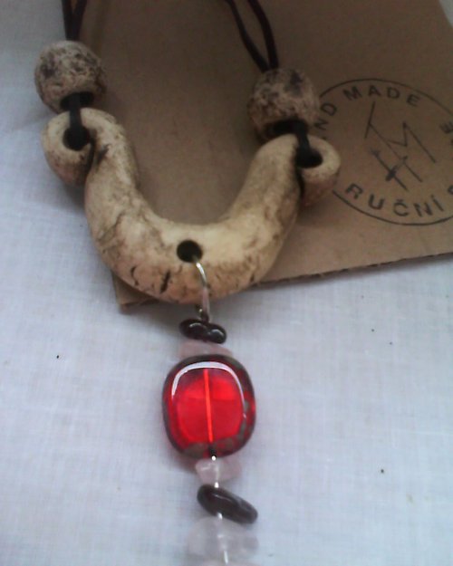 Náhrdelník - Vlnka Charm — foto 1