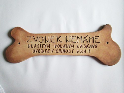 Keramická cedule - kost na obj. — foto 1