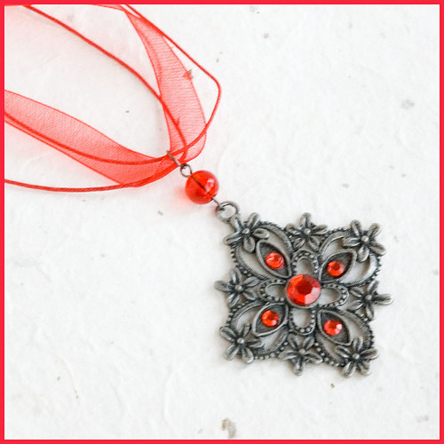 Květinový gunmetal
