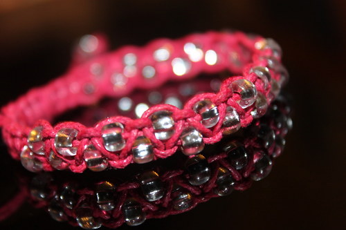 S vášní.. Náramek makramé/shamballa — foto 1