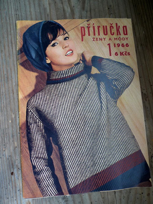 Příručka Ženy a módy ... 1/1966 — foto 1