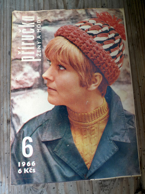 Příručka Ženy a módy ... 6/1966 — foto 1