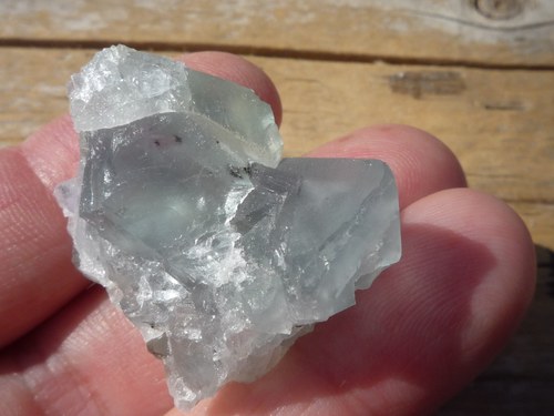 Surový fluorit B3235 — foto 1