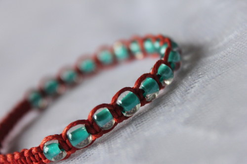 Náramek makramé/shamballa — foto 1