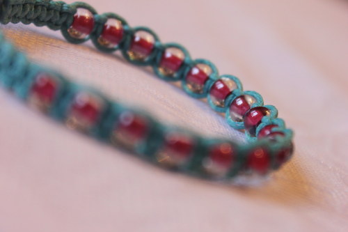 Náramek makramé/shamballa — foto 1