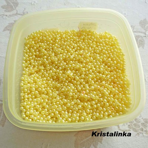 Perličky žluté 4mm...výhodné balení